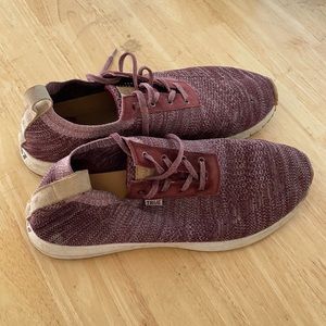 TRUE men’s golf shoes